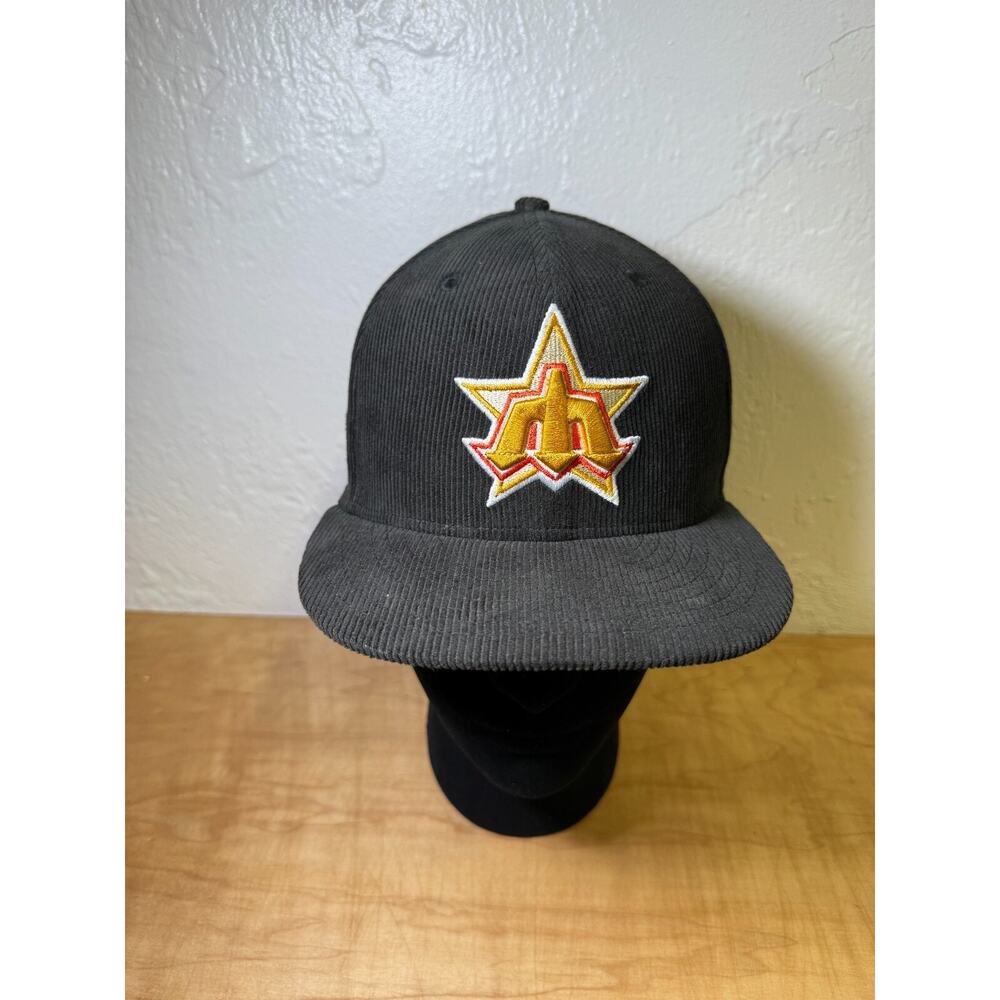 New Era x Capanova Seattle Mariners Corduroy Size 7